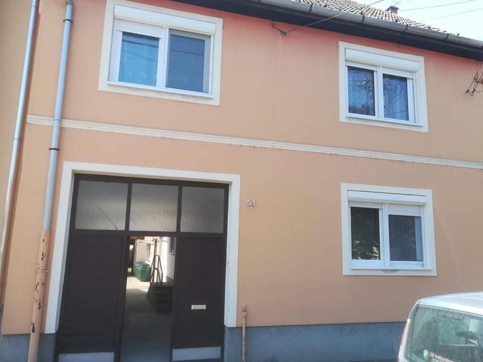 Family House Villa Eger Exterior photo